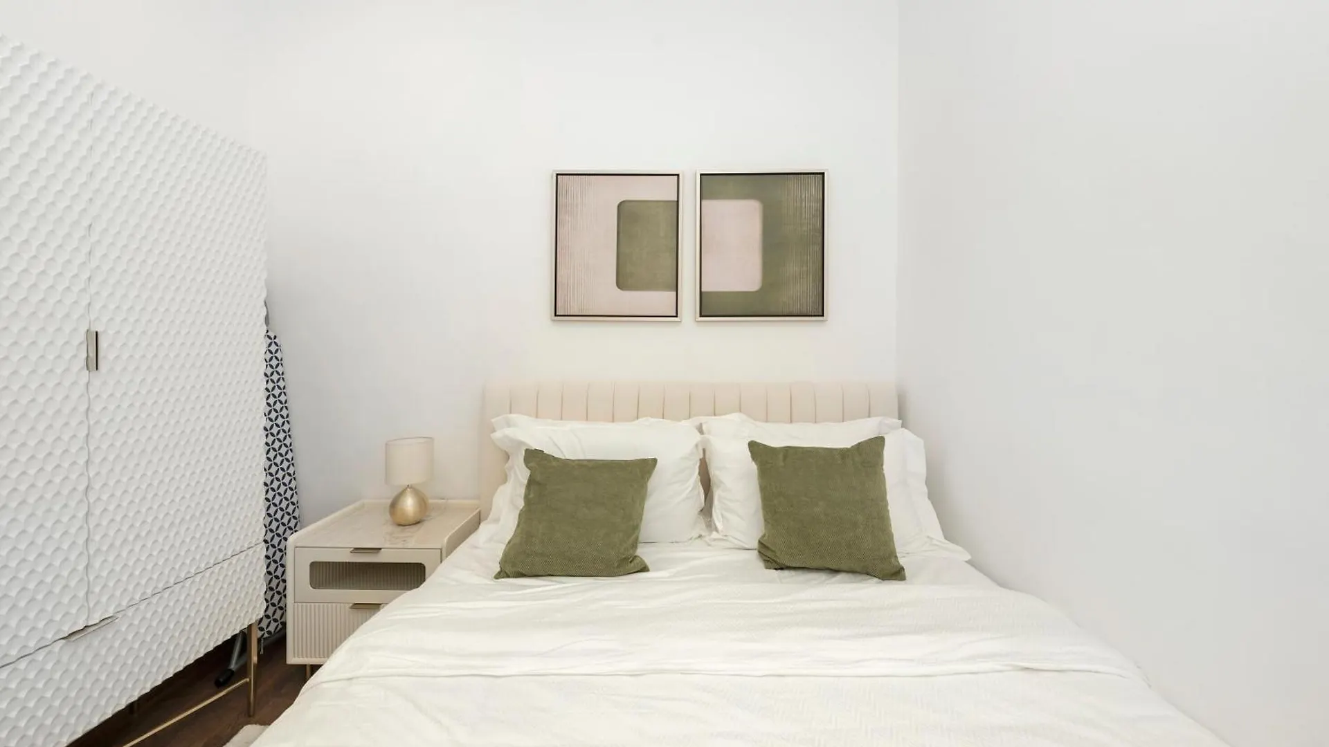 Elegant Two Bedroom Apartment With Large Balcony And Panoramic Downtown Skyline & Boulevard Views By Luxury Space 두바이 아랍에미리트