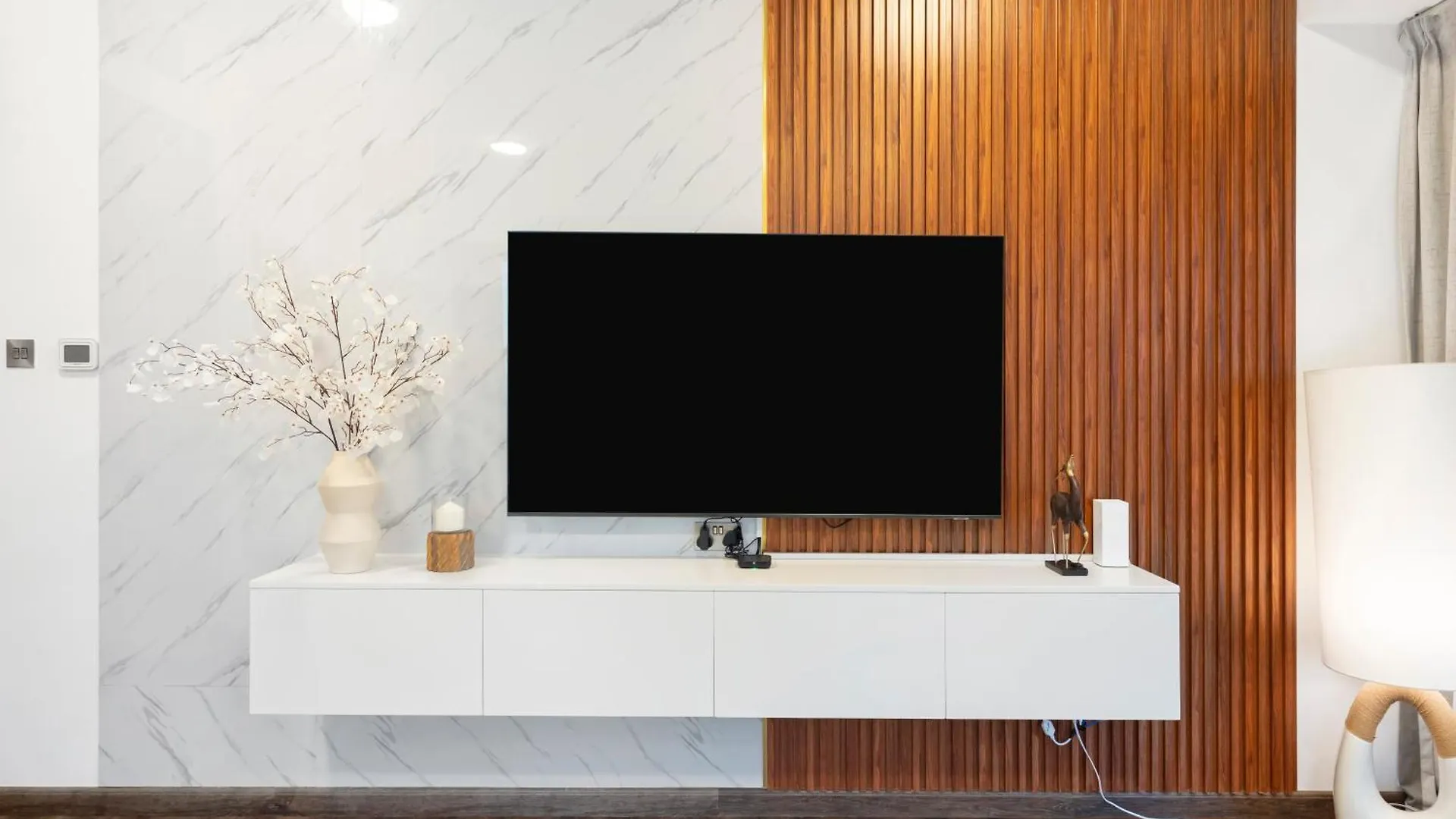 Elegant Two Bedroom Apartment With Large Balcony And Panoramic Downtown Skyline & Boulevard Views By Luxury Space 두바이 0*,