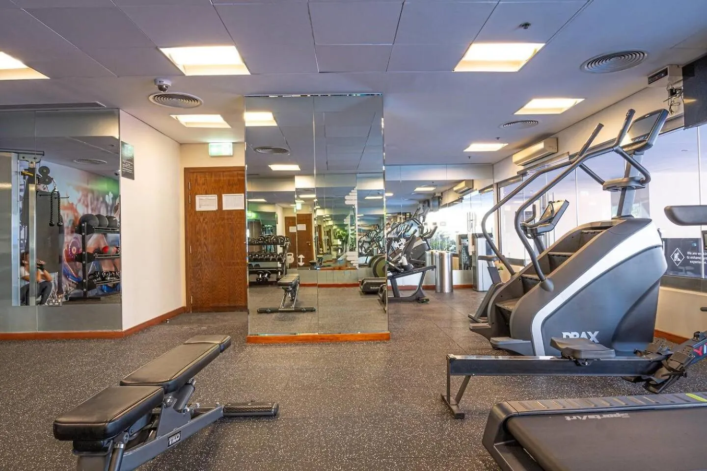 Elegant Two Bedroom Apartment With Large Balcony And Panoramic Downtown Skyline & Boulevard Views By Luxury Space 두바이